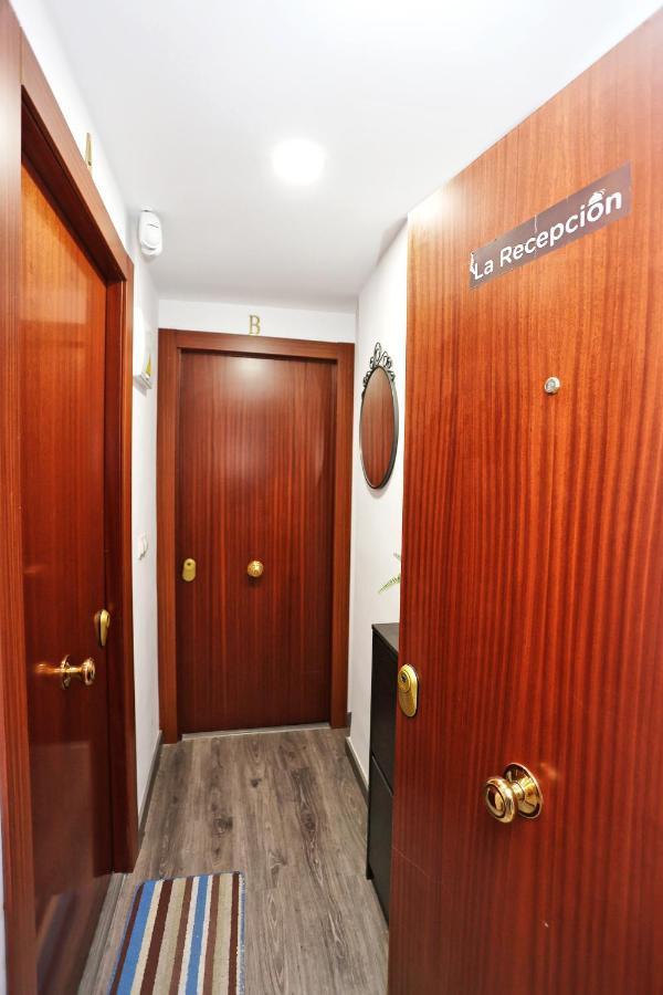 Holidays2Malaga Goya - Zona Huelin & 500 Mts De La Playa Apartment Luaran gambar