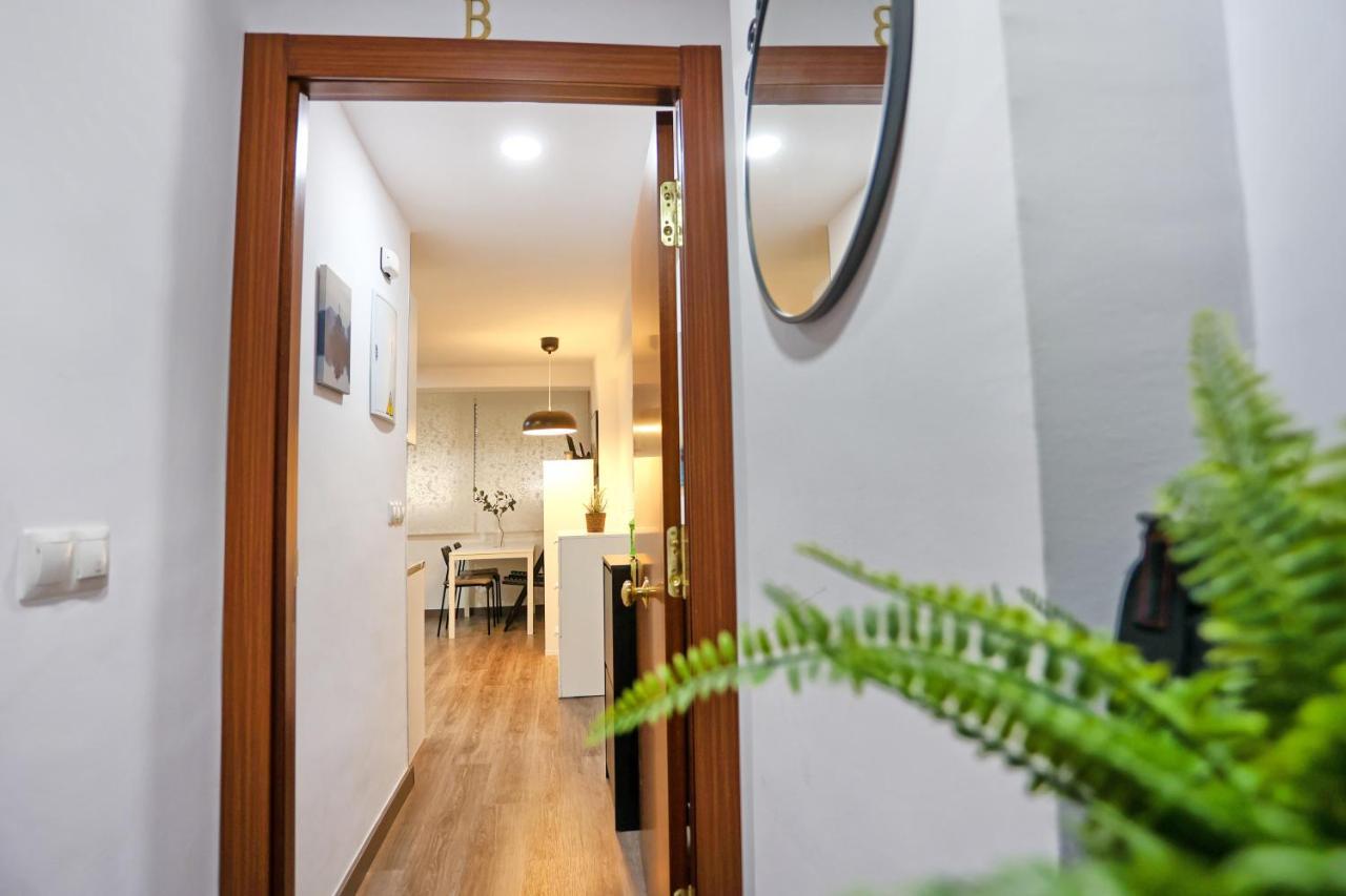 Holidays2Malaga Goya - Zona Huelin & 500 Mts De La Playa Apartment Luaran gambar