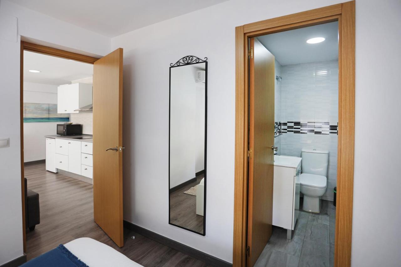 Holidays2Malaga Goya - Zona Huelin & 500 Mts De La Playa Apartment Luaran gambar